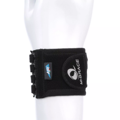M-Brace Wrist Support for light traumas and sports rehab, breathable and neoprene-free.